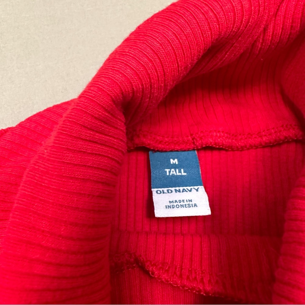 OLD NAVY bundle of two ribbed long sleeve and turtle neck, women’s M. - Picture 4 of 5